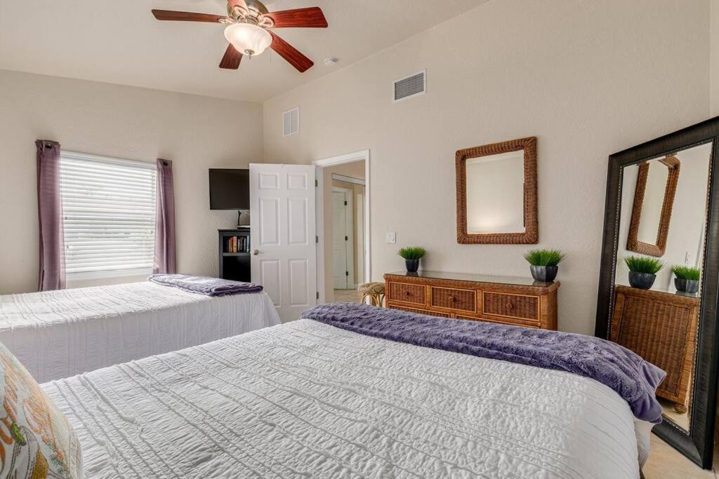 Steps To The Beach And Restaurants! - Coconut Villa'S Suite 1 St. Pete Beach Εξωτερικό φωτογραφία